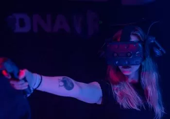 Virtual Reality Arcade or Free Roaming at DNA VR en London