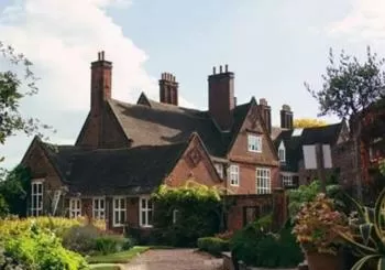 Skip the Line: Winterbourne House and Garden Admission Ticket en Birmingham
