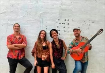 LOS FUGACES - ZAMBOMBA FLAMENCA en Cádiz