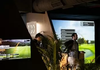 Simulador de golf para 2 + cervezas en H0 Golf House Madrid