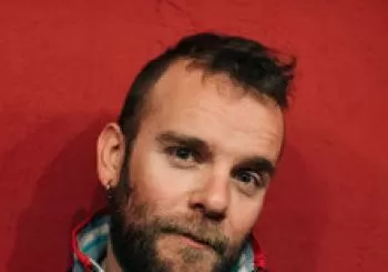 El niño de la hipoteca en Granada (Acústico)