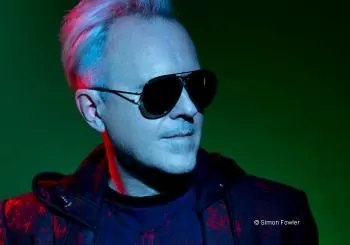 Howard Jones - Dialogue & Transform Tour 2022 en Bremen