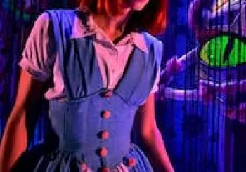 ALICIA EN EL MUSICAL DE LAS MARAVILLAS - TORREVIEJA