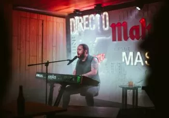 Carlos Voces Tributo a Queen en Acústico en León