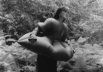 Hinako Omori en The Rose Hill