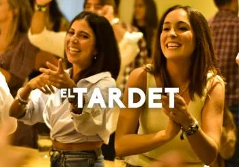 El Tardet: viernes de cena y copeo en Enrollao en Barcelona