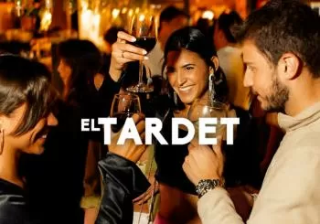 El Tardet: sábados de cena y copeo en Enrollao en Barcelona