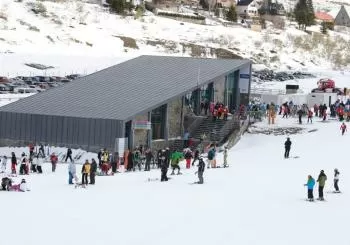 Estación de Esquí Fuentes de Invierno en Asturias