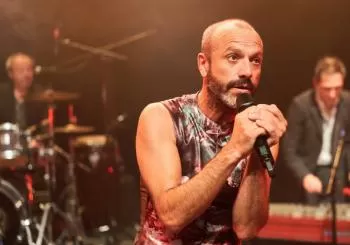 Jan Plewka singt Rio Reiser en Oldenburg