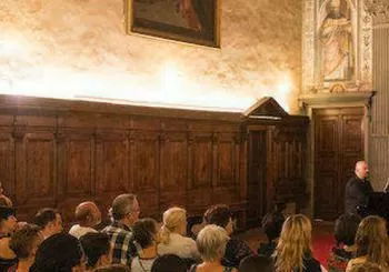 Ópera italiana en la iglesia de Santa Monaca en Florencia