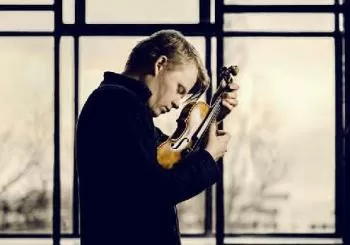 Orquesta de cámara de París y Pekka Kuusisto: Teatro de los Campos Elíseos