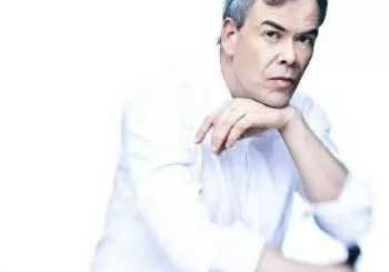Hannu Lintu dirige a Shostakovich, Marc Bouchkov interpreta a Brahms en Amsterdam