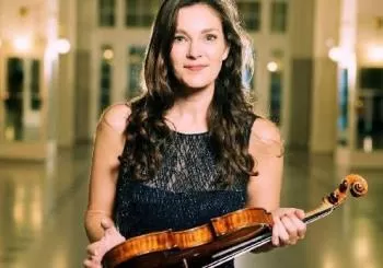 Janine Jansen interpreta el Concierto para violín de Sibelius en Amsterdam