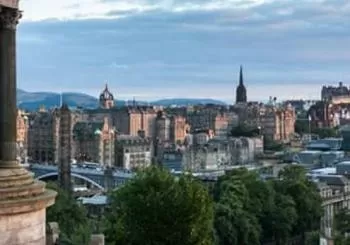 Chopin y champán a la luz de las velas en Londres en Edinburgh