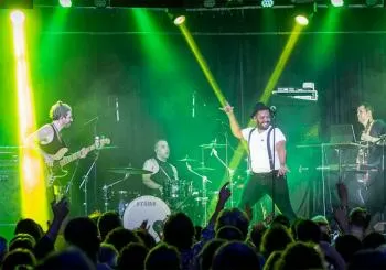 HÉROES DEL SILENCIO+ÚLTIMO DE LA FILA+RADIO FUTURA en Logroño