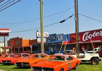 Cooter's Place Nashville Tennessee Dukes of Hazzard Museum Photo & T-Shirt Combo