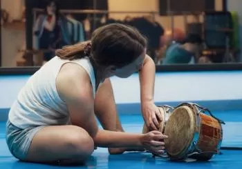 PERCUSIÓN DEL MOVIMIENTO. Paula Castañón y Javier Jarquín en Gijón