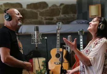 Concerto Uxía e Ruibal, de tu casa a la mía en Oleiros