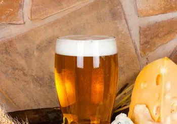 Cheese and Beer Tasting Experience at Wimbledon Brewery en London