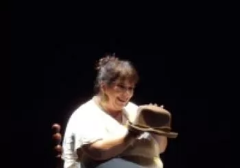 FRAGMENTOS DE UNA MUJER ROTA (Medea Descarnada) en CÁDIZ