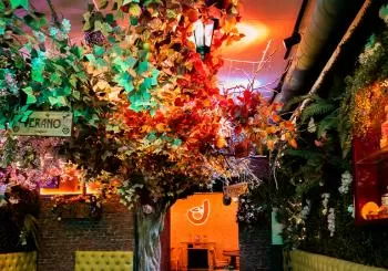 Barra libre de gin tonics by Roku Gin en Jardinet de Gràcia en Barcelona