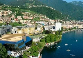 Excursion : Montreux, Chaplin's World et Château de Chillon en Switzerland