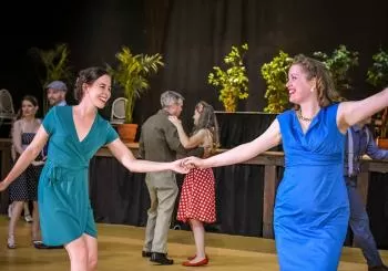 Swing Dancing at Fountain Square Theater en Indianapolis