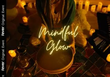 Mindful Glow: Yoga bei Kerzenschein im Marmorsaal en Stuttgart