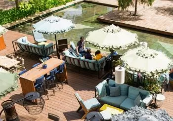 Experiencia romántica en Touché Beach Garden en Barcelona