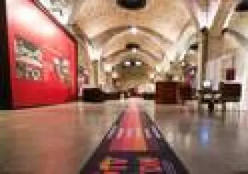 Entrada al Museo del Agua y el Textil de Manresa (MAT) en Barcelona