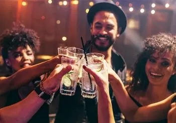 Its Carnaval! NYC Yacht Party Cruise en New York