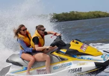 The Jolly Roger: A 60-Minute Jet Ski Tour! en Brisbane