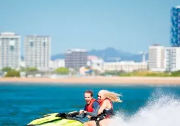 2.5 hr Jet Ski Safaris tour - Ultimate Adventure + island stop en Gold Coast