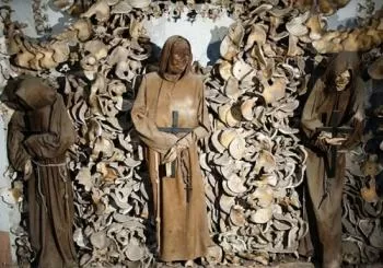 Tour guidato della Cripta dei Frati Cappuccini Roma