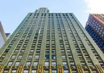 Visit in French: The Evolution of the Skyscraper en Chicago