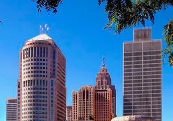 Detroit Scavenger Hunt: Roll Through Motor City