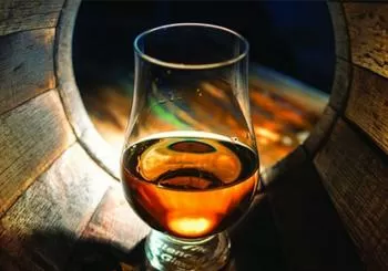 Loch Lomond, Cruise & Whisky Small-Group Day Tour from Glasgow
