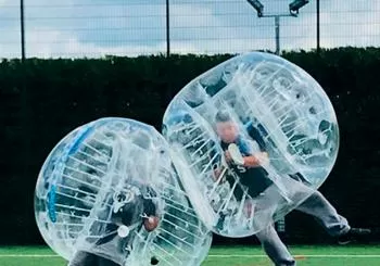 1-Hour Zorbing Football Guided Experience en Manchester