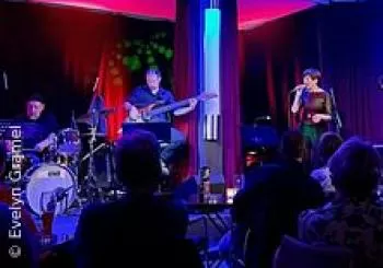 Best of Joni Mitchel - Evelyn Gramel and Band | Concerts@Grandcentral en Bremen