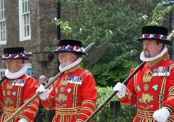 Early Access Tower of London & Tower Bridge Tour