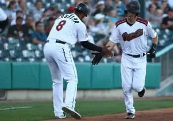 Sacramento River Cats vs. Tacoma Rainiers en West Sacramento