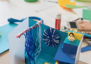Taller familiar Charlie y el ascensor de cristal (7-12 años) en Madrid