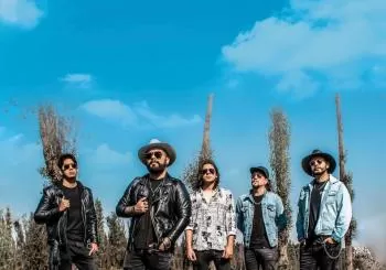 Lola Club Gira en KAsas León