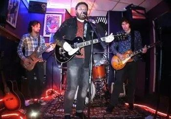 Sunset Riders + Marchica en Lemon Rock Granada: Fiesta Sweet Mary Records
