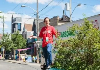 Toronto Walking Tour: Kensington Market & Chinatown