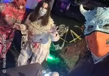 Halloween Gruselgarten Seevetal Hamburg | Das Horrorhaus von Eddelsen en Heiser Touristik Graf-Kalckreuth Straße 3 21218 SEEVETAL