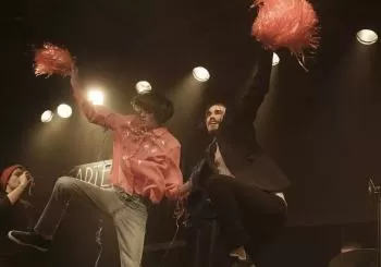 L. , G. & S. + T - NOW MY LIFE IS SWEET LIKE CINNAMON en Bremen