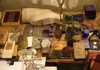 Visite exclusive d'ateliers d'artistes : les Frigos en Paris