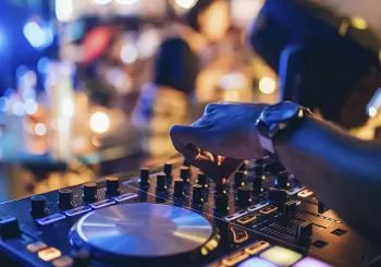 Risky: Afro-Caribbean Vs Hip Hop Yacht Party en New York