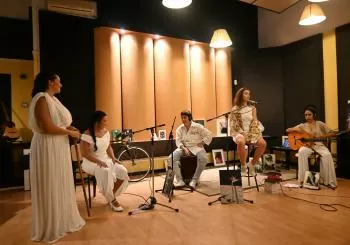 FLOW AND THE DAFFODILS ART PROJECT (flamenco fussion, world music) en Barcelona